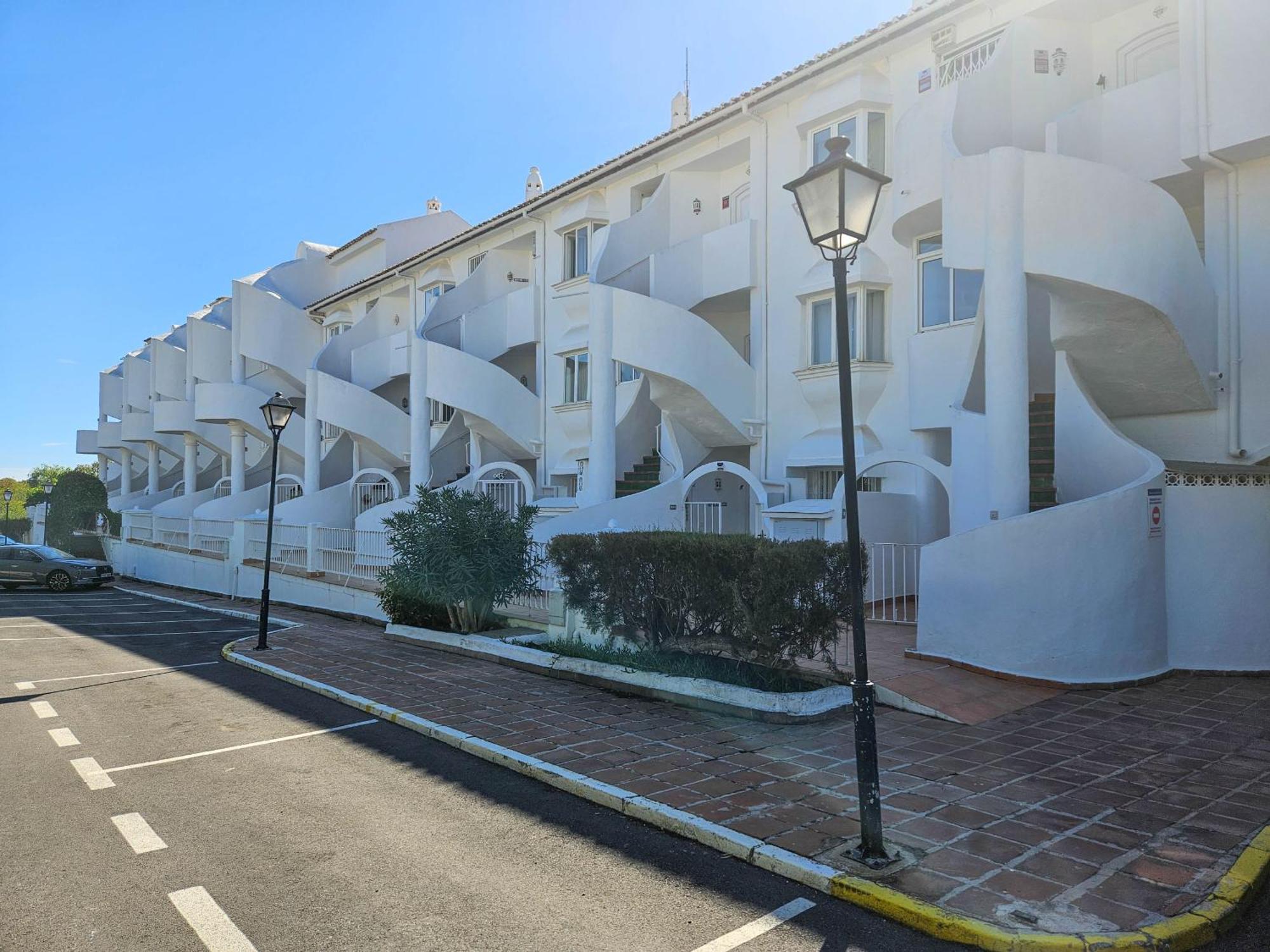 One Bedroom Apartment In Jardines De Calahonda MIJAS COSTA Eksteriør bilde