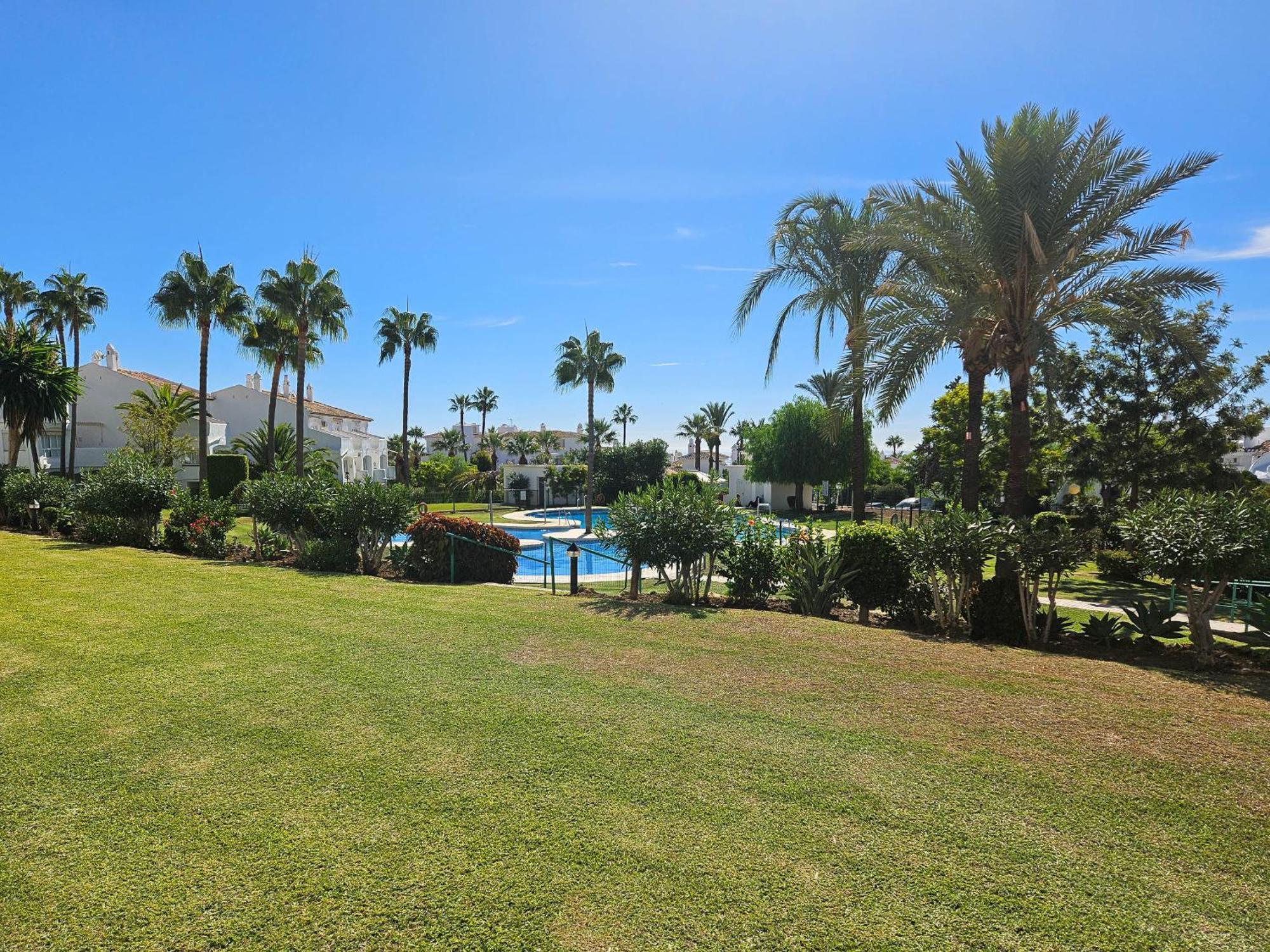 One Bedroom Apartment In Jardines De Calahonda MIJAS COSTA Eksteriør bilde