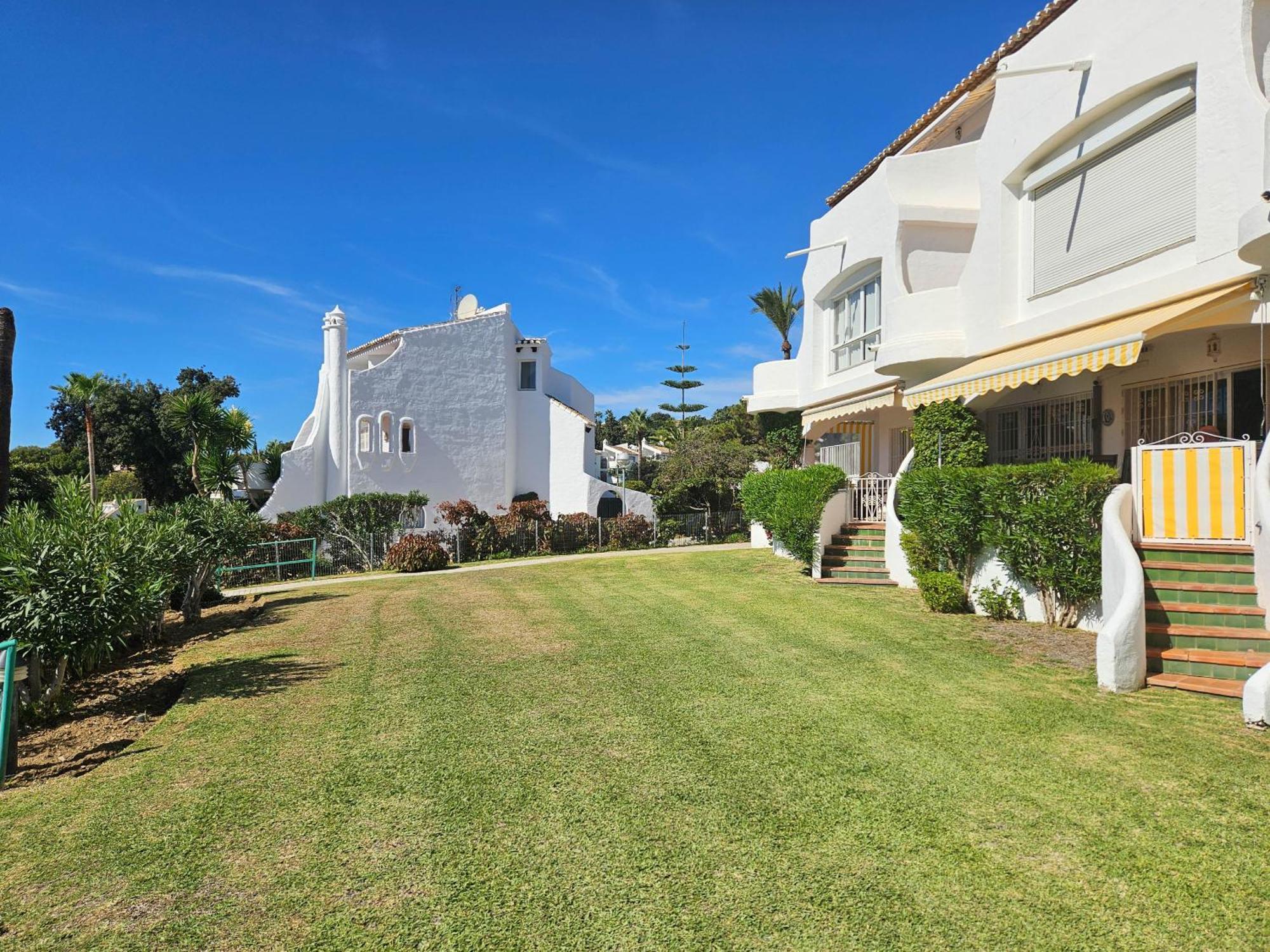 One Bedroom Apartment In Jardines De Calahonda MIJAS COSTA Eksteriør bilde