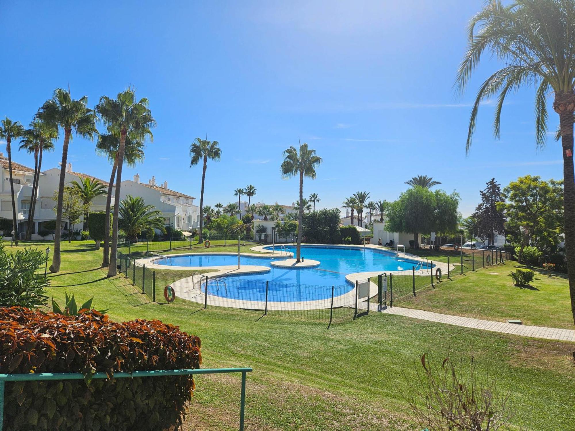 One Bedroom Apartment In Jardines De Calahonda MIJAS COSTA Eksteriør bilde