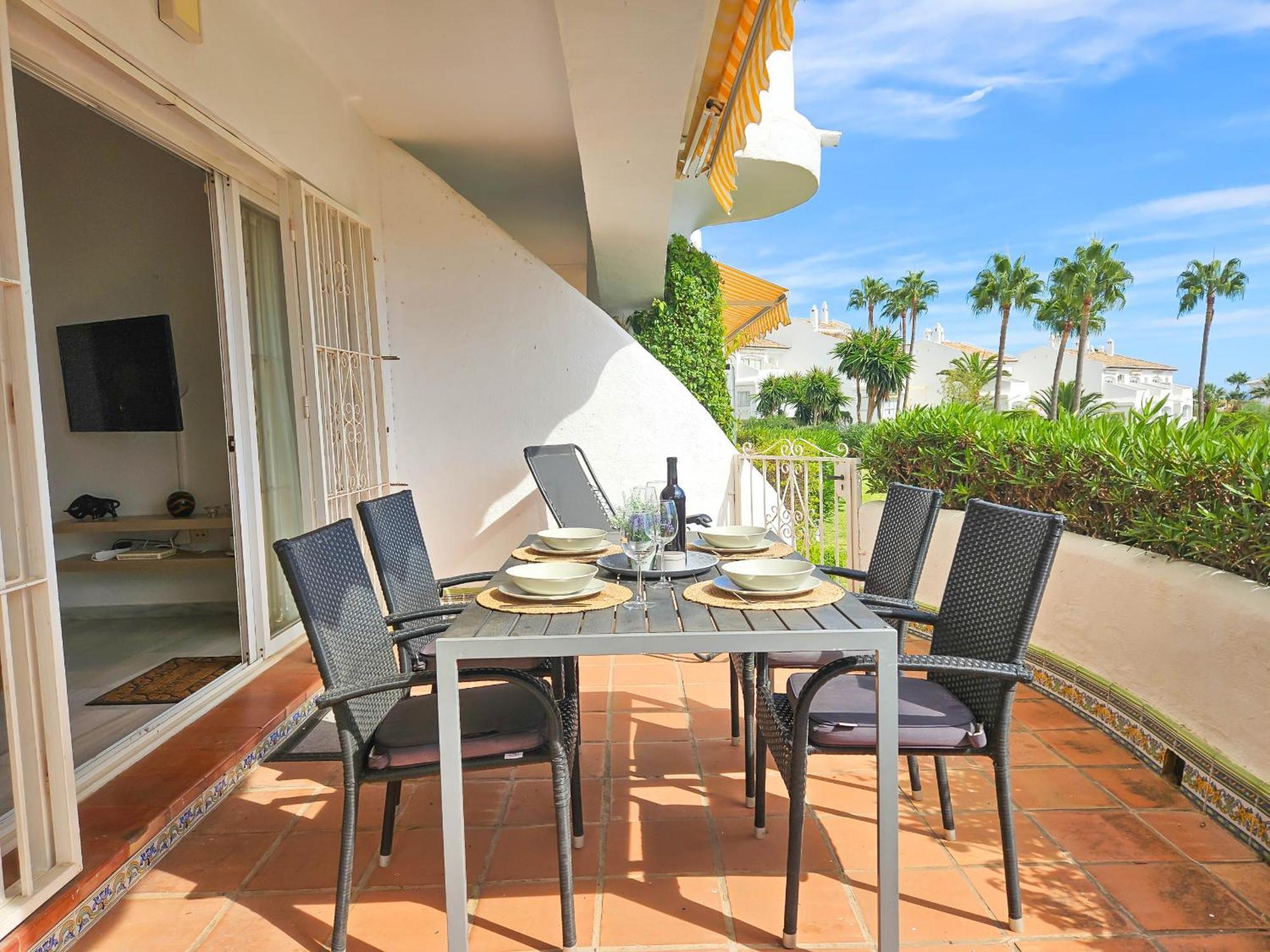 One Bedroom Apartment In Jardines De Calahonda MIJAS COSTA Eksteriør bilde