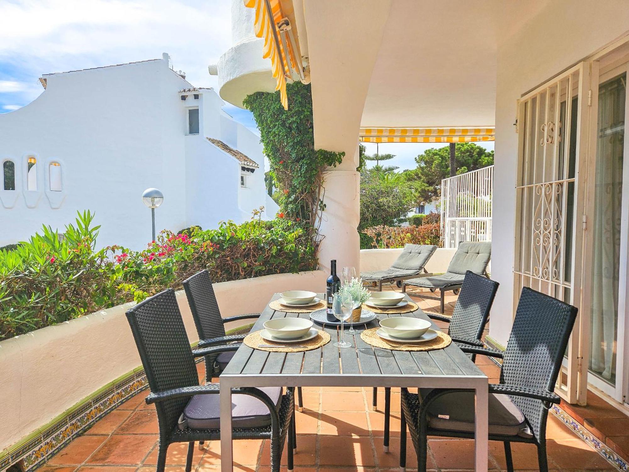 One Bedroom Apartment In Jardines De Calahonda MIJAS COSTA Eksteriør bilde